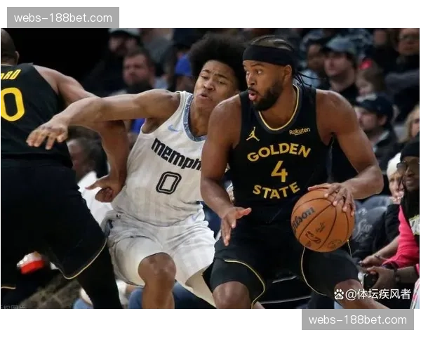 雷霆豪取12连胜稳居西部榜首，与马刺双雄并立格局形成