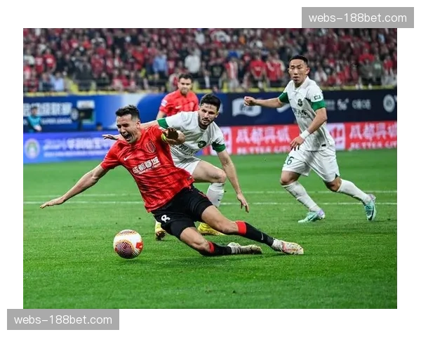 成都蓉城净胜球10个领跑 攻守平衡体现争冠实力