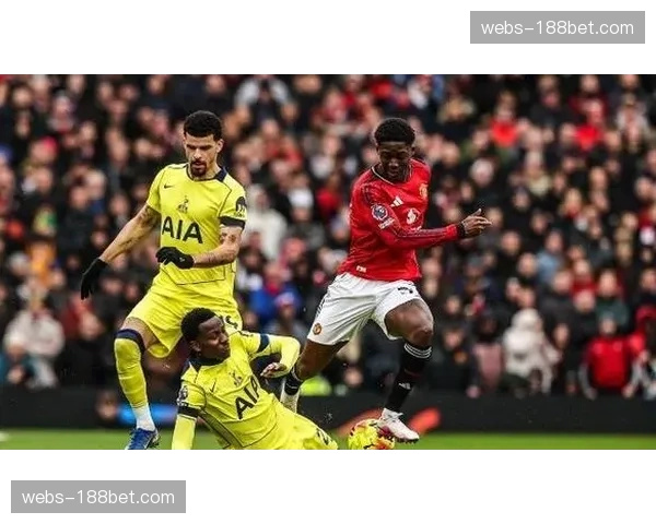 曼联梅努在卡里克体系下重获新生，防守数据显著提升